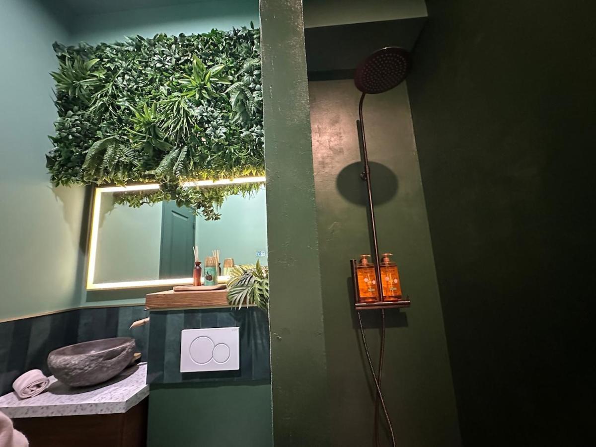 Le Jungle-room, Sauna, Hyper-centre *