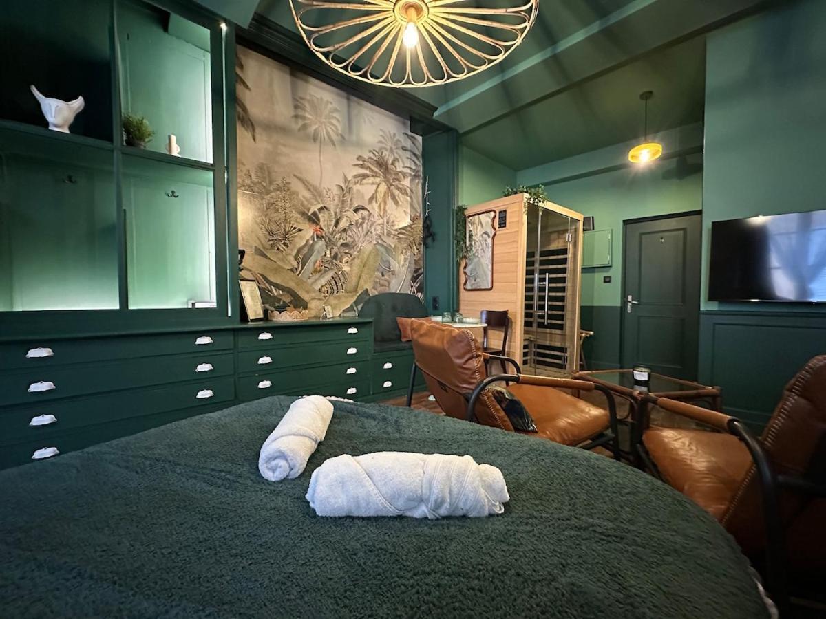 Le Jungle-room, Sauna, Hyper-centre *